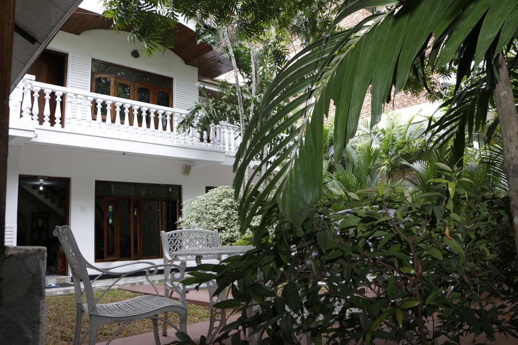 Hotel French Garden Tourist Rest Anuradhapura Zewnętrze zdjęcie
