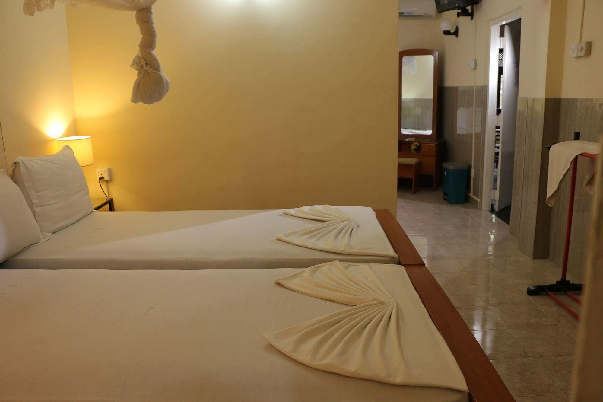 Hotel French Garden Tourist Rest Anuradhapura Zewnętrze zdjęcie